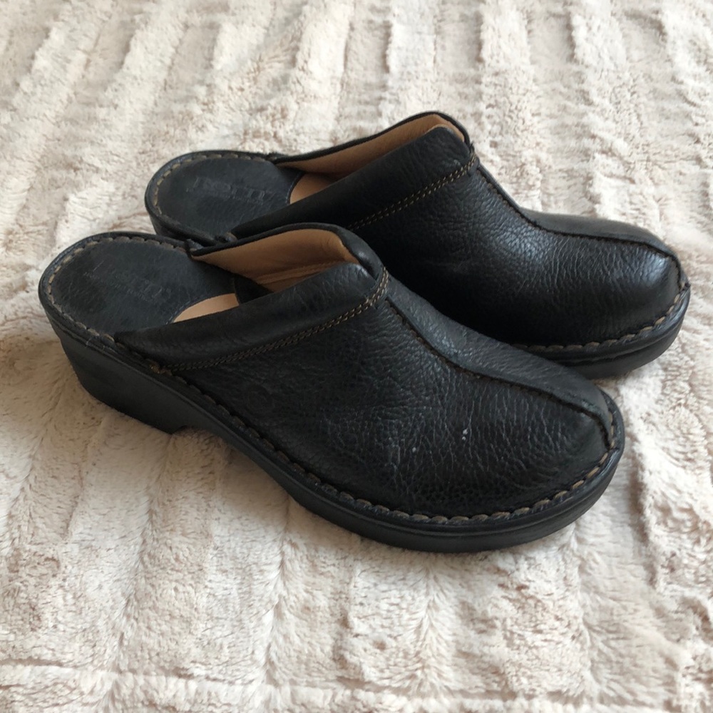 Born Clogs